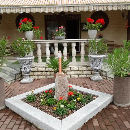 Bed & Breakfast Event Club - Panzio - Tenisz Club - Rendezvenyhaz *